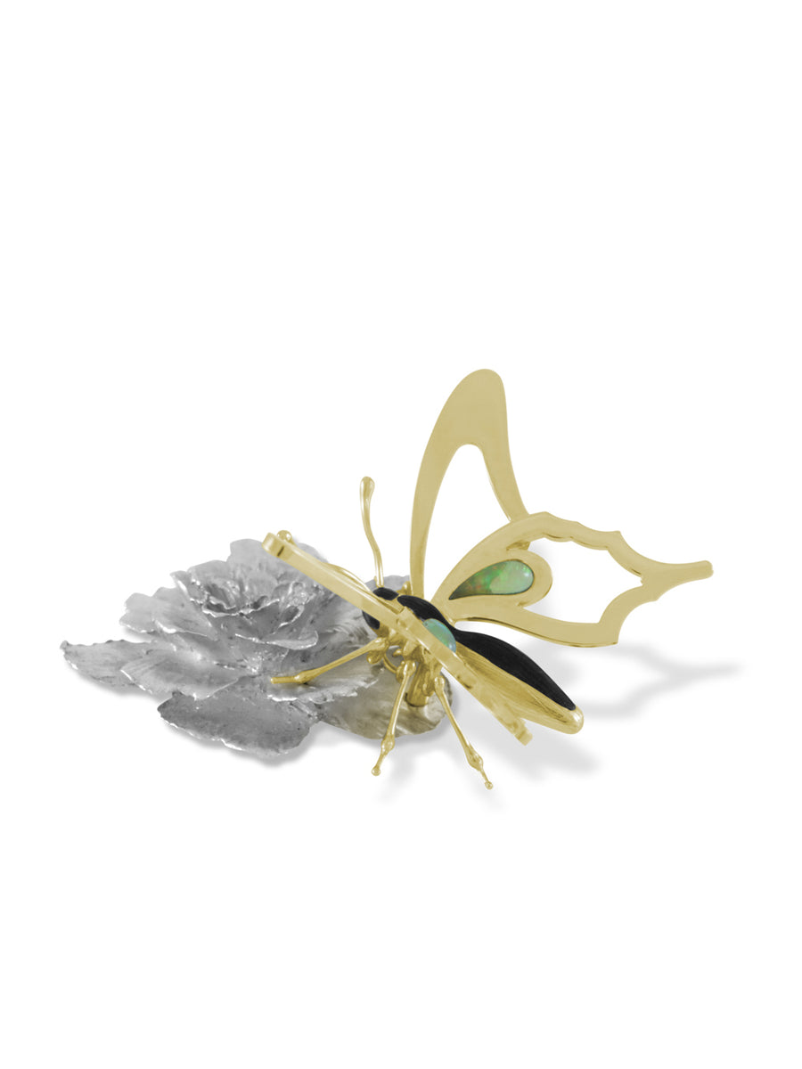 Ephemeral Kiss Pendant