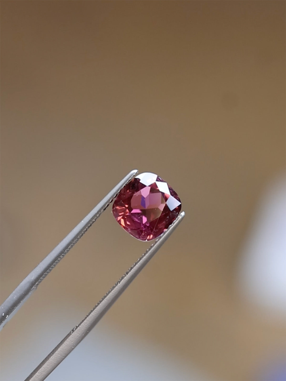 Détail de pierres ou bijoux Anne Emptas